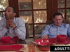 Penelope Woods Serves Up Treats at the Dinner Party Event