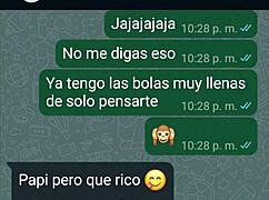 Girlfriend Twerks After WhatsApp Tease!