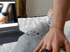 my girlfriend sucks me in front of french amateur julynovember's porn