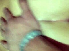 Que buena está mi novia doblada en doggystyle.