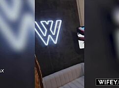 i'm alyx urie, crazy hotwife showin hubby bbc lickin and doggystyle