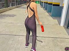 i invite a stranger neighbor to my apartment and end up sucking his cock until he cums in my mouth - linzilyn