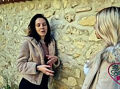 Cataleya, 28-Year-Old Commercial Assistant's Playful Side