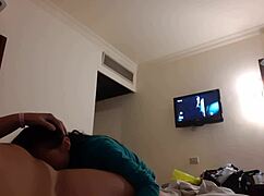 I fucked my girlfriend in the mouth in the hotel room