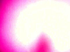 कैसे मैं अपनी फैट वाइफ को स्क्रू करूँ जबकि टाइट टीन सौतेली बेटी देख रहा हूँ?