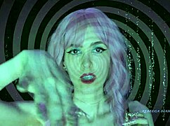 la dea italiana ipnotica svuota la mente