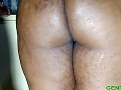 उसने कंडोम छुपाया, फिर मेरे एबोनी बॉडी को हार्ड लिया