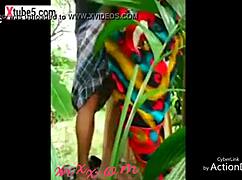 नई इंडियन आंटी सेक्स वीडियो देखो, वो चूसती है और टॉय्स से आउटडोर एनल