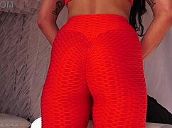 I couldn't believe she gave me a massage with a cum load inside her dripping pussy!