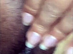 Hot desi girl अपनी sexy body explore करती है homemade first-time video में amateurs bent over