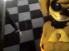 golden fredina dances with the puppet at the club 😏