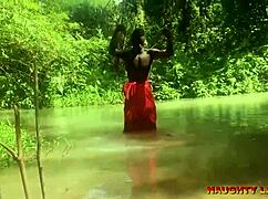 i cant believe this ebony wife fucks her pastor durin water baptism, so hot