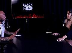 Safada faz uma dança sensual após falar que não faz sexo anal gosta das preliminares adora chupar transou em trilha e seus fetiches - sweet karolzinha watch on sheer red