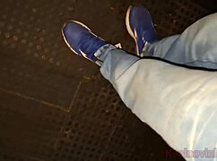 Corno Leva Esposa No Cine Porno Fuder Com Estranhos