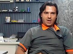 Soloboy Enjoys Outdoor Masturbation Session