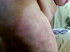 एंथनी, मेरी बड़ी सुंदर गांड की पूजा करो अभी