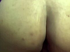 Yasmín Likes To Be On All Fours