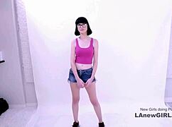 beautiful brunette got seduced by the producer in a modeling audition 😏