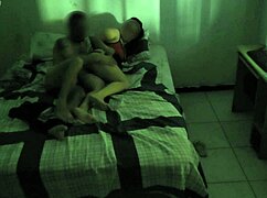 Hey, why’s madrasta sharing a bed with enteado during renovation?