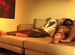 Mi padrastro fantasea conmigo cuando estoy sola y me deja embarazada accidentalmente