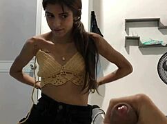 estaba sola con mi hermanastra y no pude resistirme y la follé caliente with blonde big tits and spitting