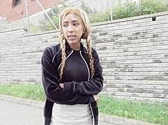 Chica Cachonda Va Por La Calle Pidiendo Pollas Parte 2