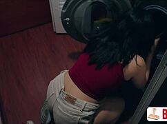 me quede atrapada y mi amiga me follo el coño with toys and dildo