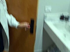 Vazou Vídeo Da Enfermeira Fodendo Dentro Do Banheiro Do Hospital