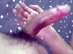 Blowjob leads to cumshot