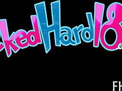 Hot eighteen year old teen girl