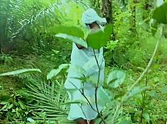 hey, the new porn king fucks an amateur bbw goddess in the bush