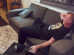 Scarlett Johnson Needs Cock After Work For Blowjob And Cum In Mouth