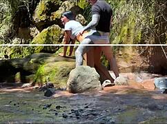 Pareja Amateur Se Graba Follando Con Su Hermanastro En El Rio