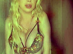 nikki benz with luscious curves enjoys solo pleasure