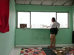 La puta helps with cardio eating and fucking big ass