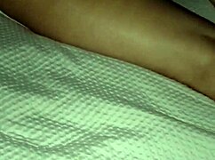encuentro a mi hermanastra tomando una siesta y la follo bien rico, her big ass and tits so tempting