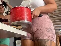 Have you seen the most swollen pussy ever?