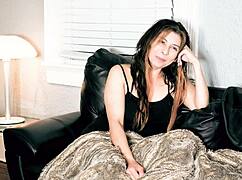 interviewing and getting to know allidoll in depth