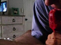 Wow, amateur wife delivers sloppy fruit roll-up blowjob!