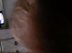 Wow, amateur wife delivers sloppy fruit roll-up blowjob!