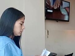 que buena uniformada paso al consultorio y me da una mamada de los dioses si senorita voy a llegar muchas veces y a ser su cliente digo su paciente fiel solo dejeme agarrarle mas el coño