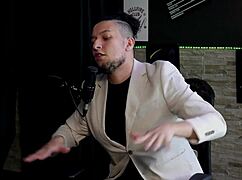 Cadu Shares Fetish Massage and Squirting Story