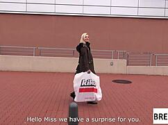 Bianca Ferrero Tastes Ass On Bus