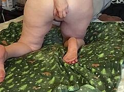 Watch me fuck my ass to orgasm with a big dildo