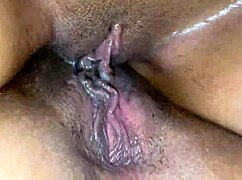 Khalessi69's wet pussy tribbing with big clit.