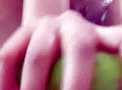 Colombian amateur inserts banana into wet vagina