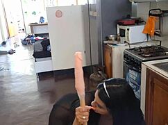 Leaked video of famous mexican influencer masturbating in the kitchen with a broomstick