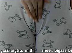 colombian milf shows off cameltoe in homemade video