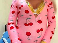 Feeling Rich And Sensual As Linda Ladyboy Transsexual