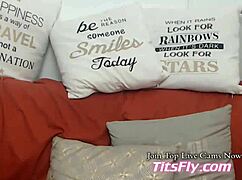 Live Webcam Show Featuring Dildo Oral Sex And Anal Play